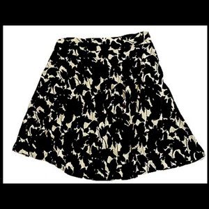 💟 2/$22 DRESSES AND SKIRTS LOFT Mini Skirt Size MP